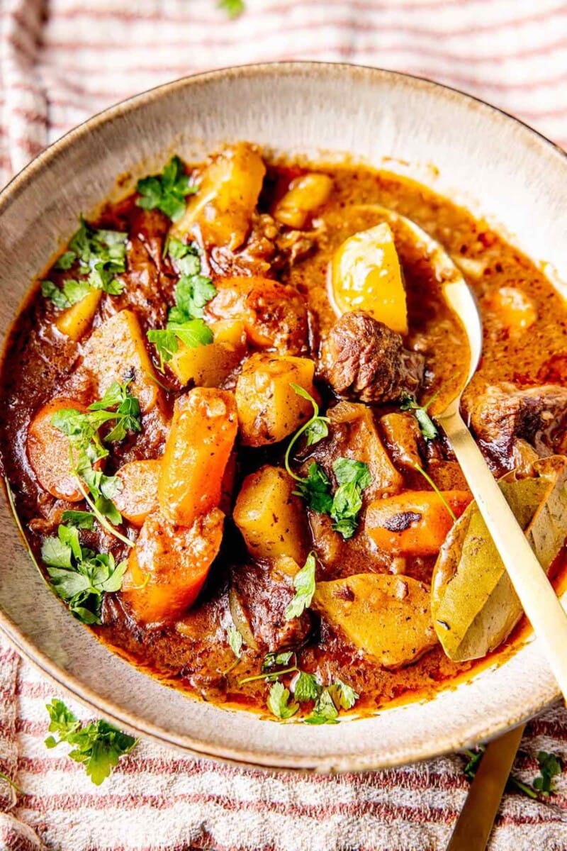 Hearty Dutch Oven Beef Stew The Big Man's World