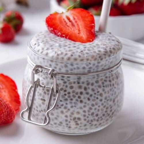 Keto Chia Pudding Recipe (4 Ingredients)