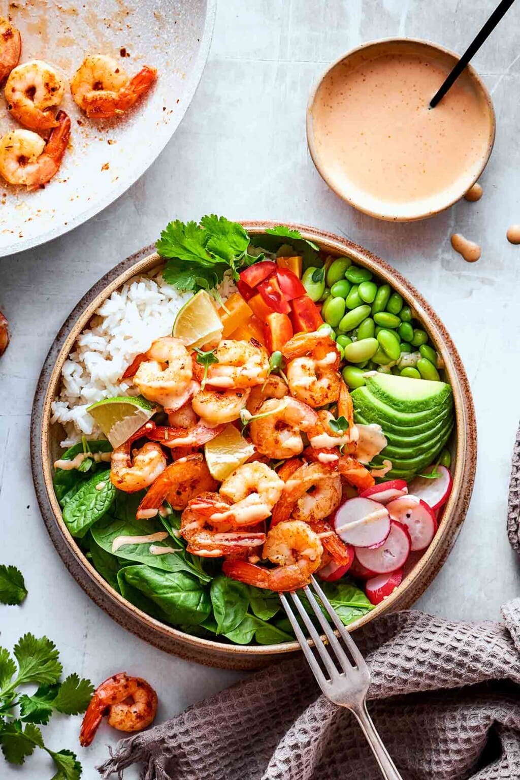 15-Minute Shrimp Bowl - The Big Man's World