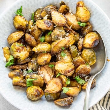 balsamic glazed brussels sprouts recipe.