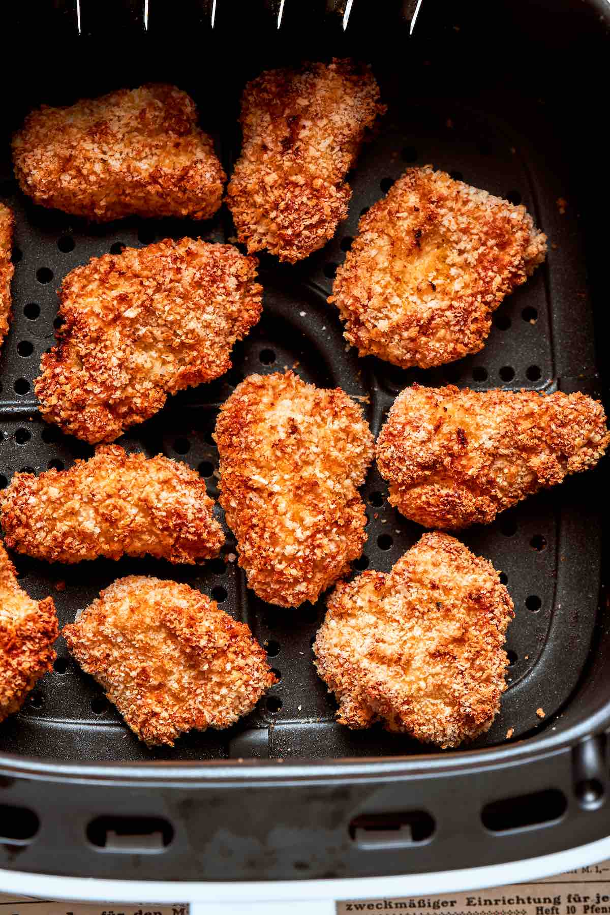 air fryer chicken nuggets.