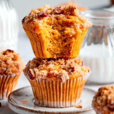 almond flour pumpkin muffins recipe.