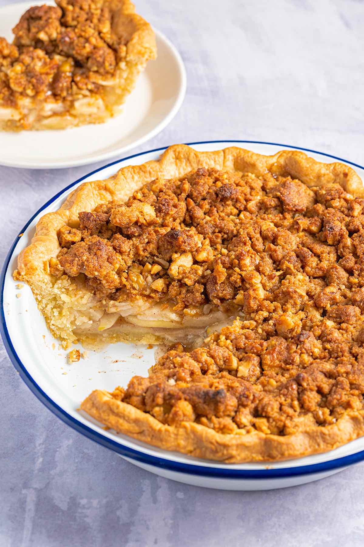 apple pie with crumb topping.