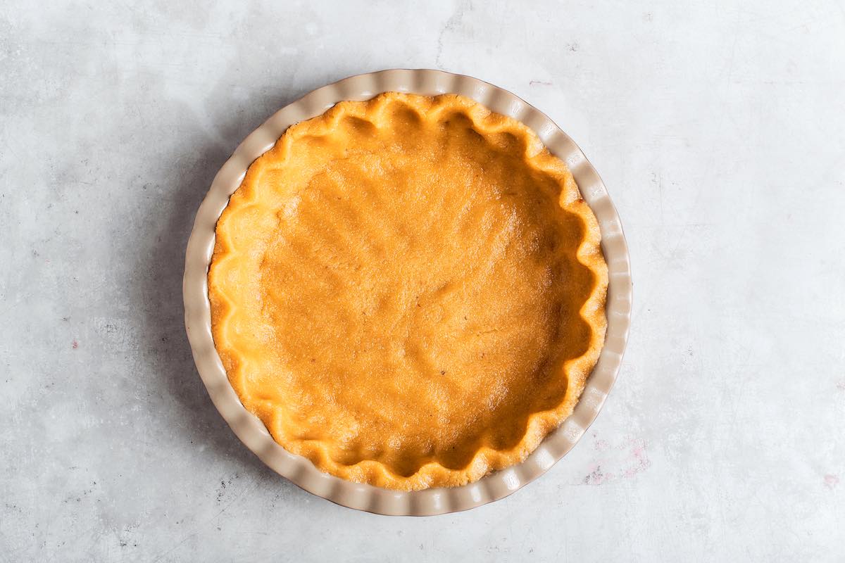 pie crust in pie dish.