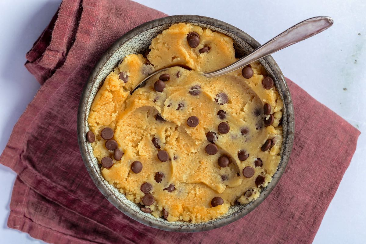 set cookie dough in bowl.