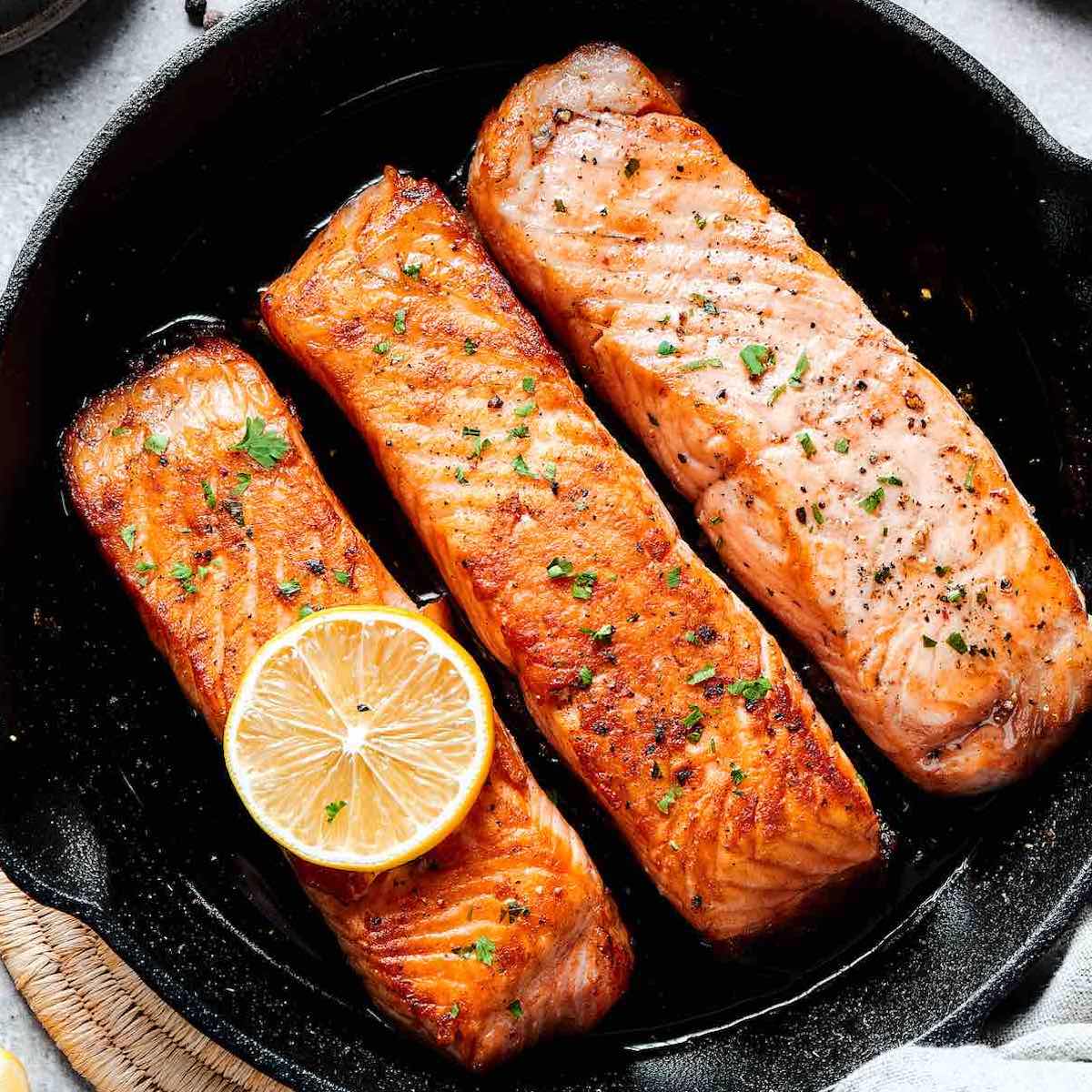 cast iron salmon recipe.