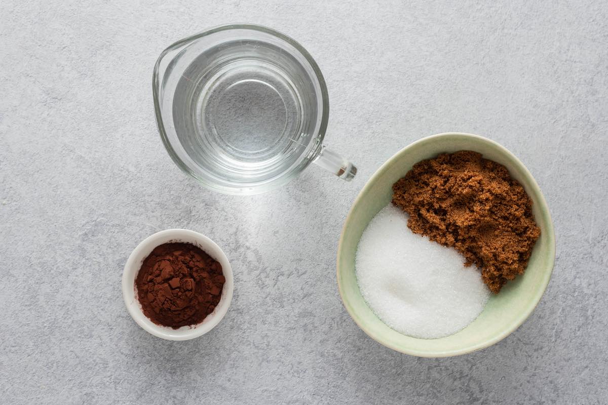 chocolate sauce ingredients in bowl.