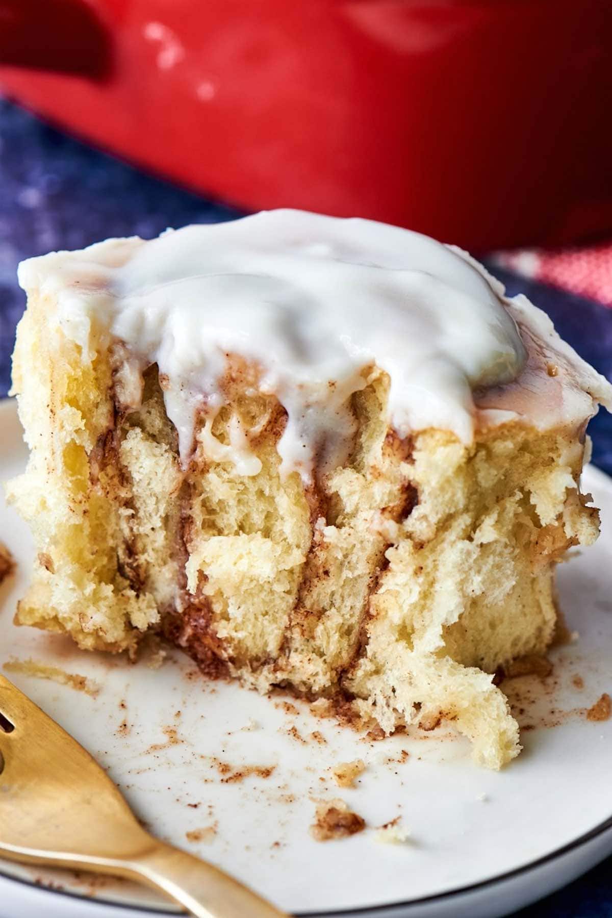 no yeast cinnamon roll on a plate.