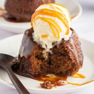 sticky date pudding recipe.