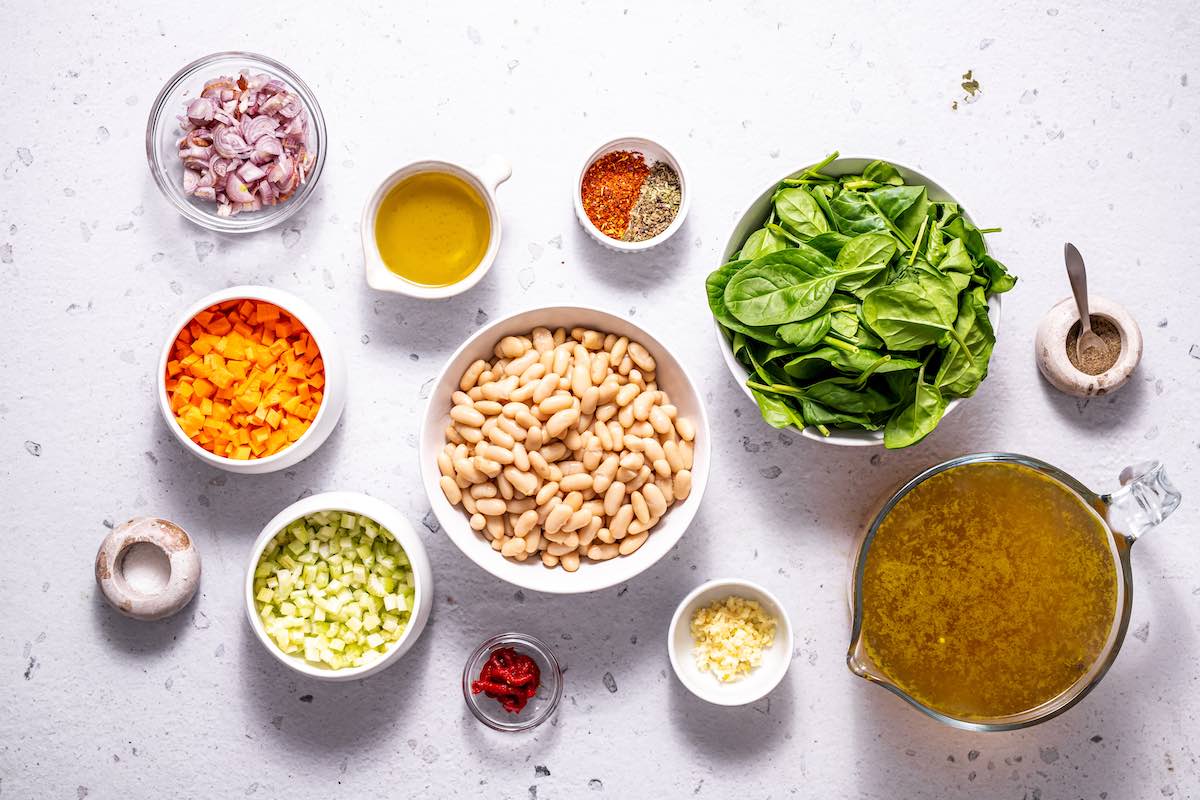 tuscan white bean soup ingredients. 