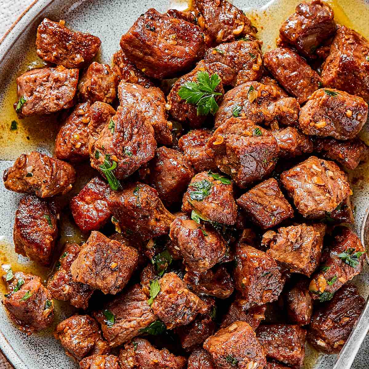 garlic butter steak bites recipe.