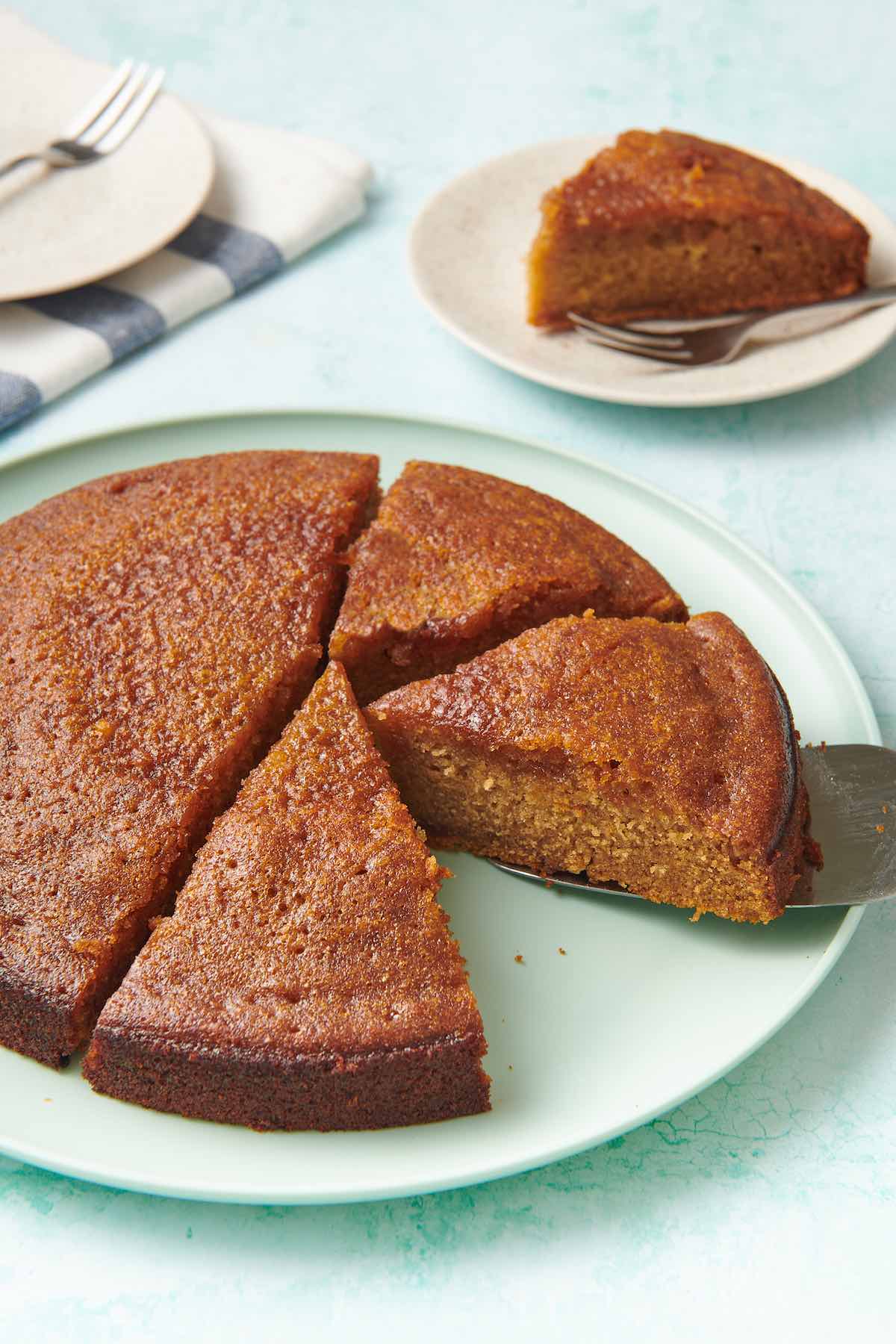 slices of honey cake.