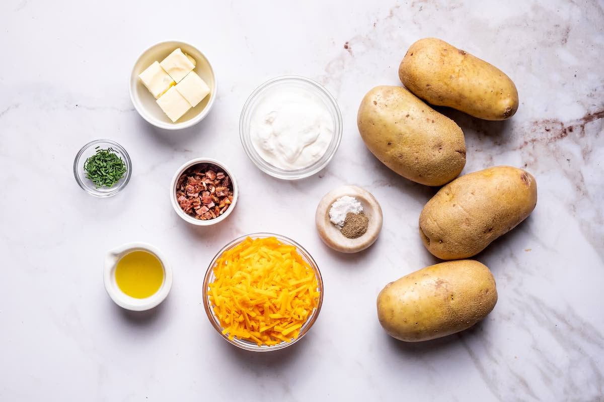 stuffed baked potato ingredients.