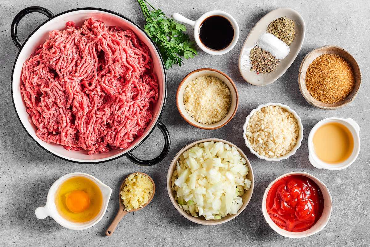 ingredients for air fryer meatloaf.