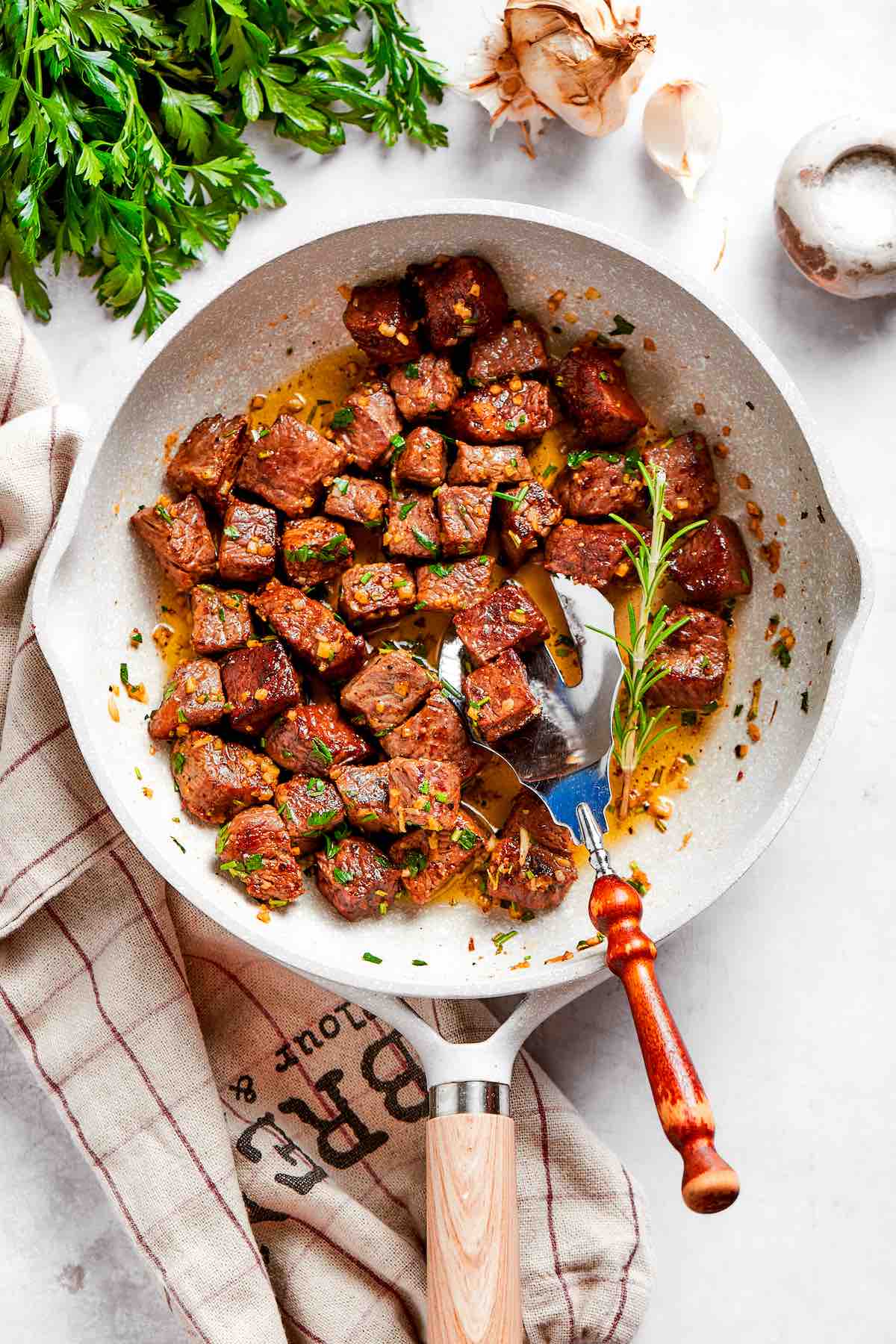 air fryer steak bites.