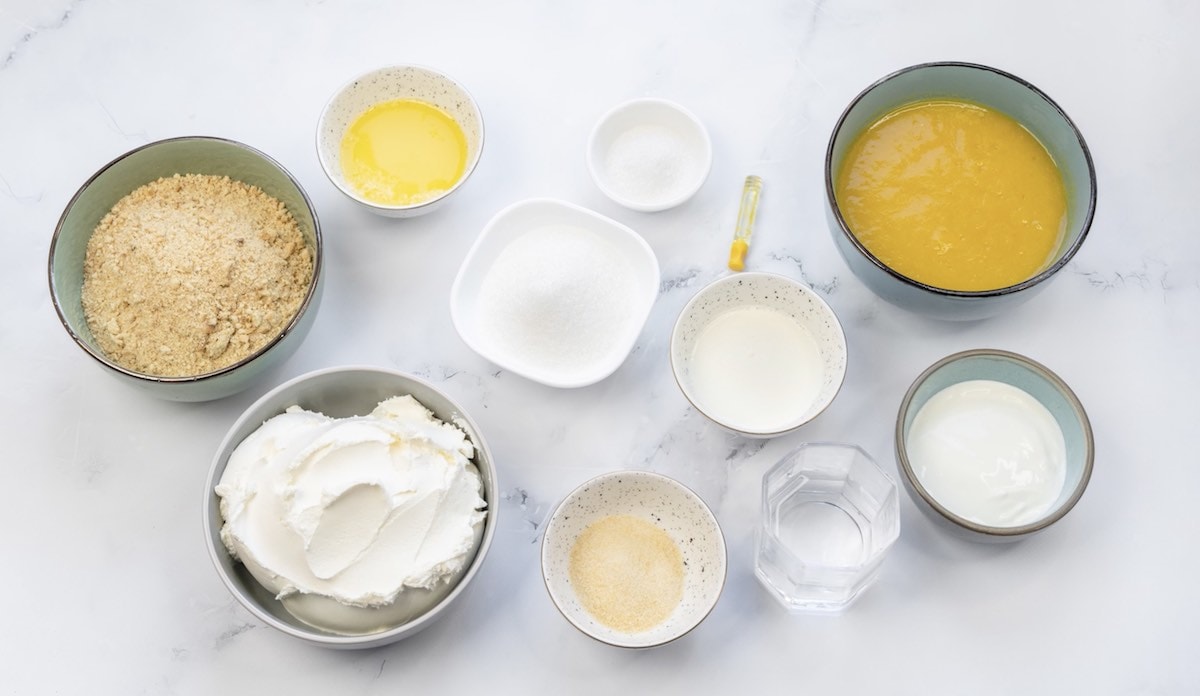 peach cheesecake ingredients. 
