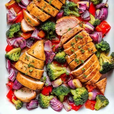 sheet pan chicken and veggies recipe.