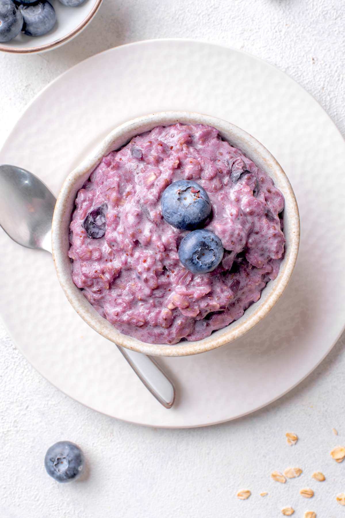 blueberry oats in a bowl.