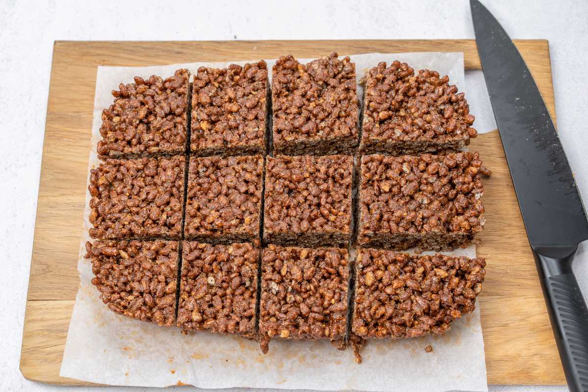 sliced rice crispy treats.