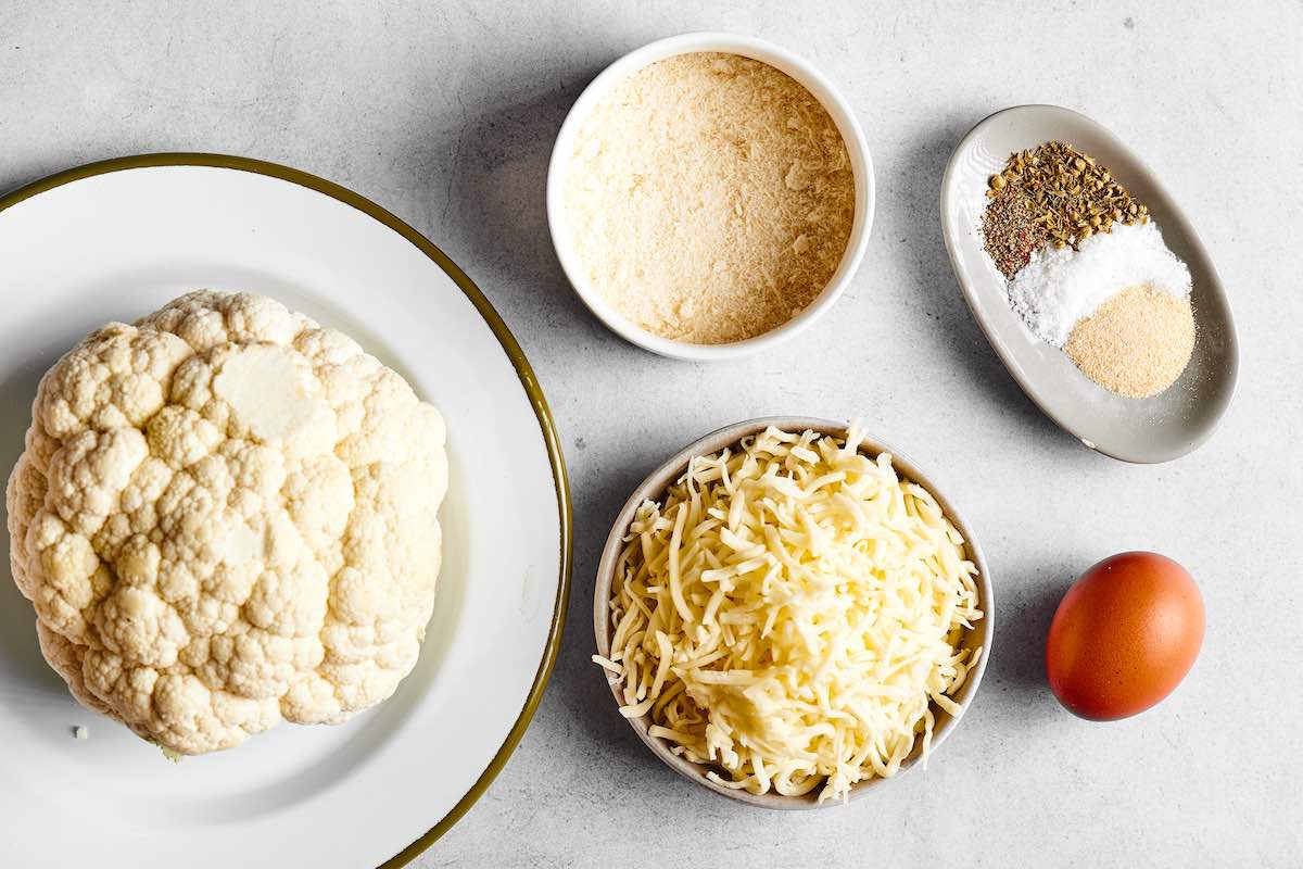 cauliflower crust ingredients.