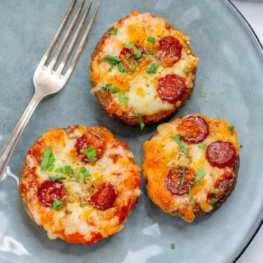 keto stuffed mushrooms recipe.