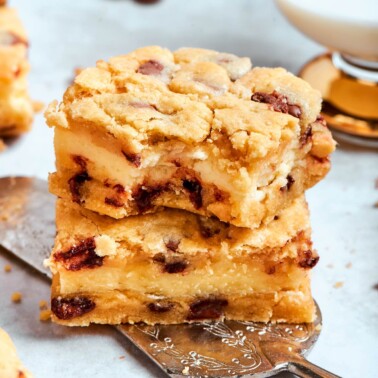 chocolate chip cheesecake bars recipe.