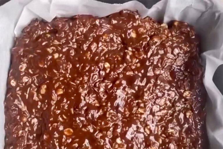 No Bake Chocolate Oat Bars - The Big Man's World