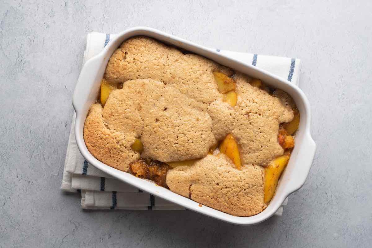 baked healthy peach cobbler.