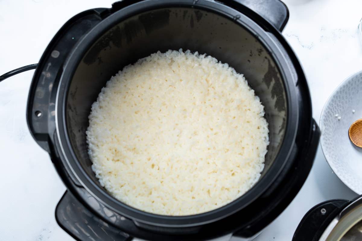 cooked sushi rice in the Instant Pot.