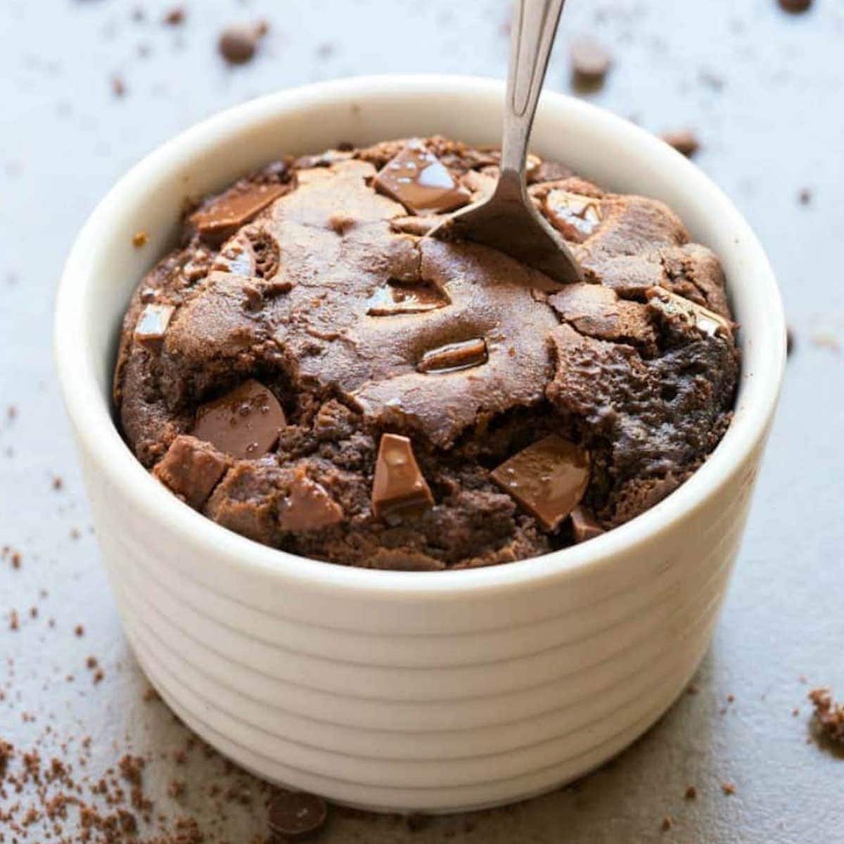 Brownie In A Mug {No Eggs} - The Big Man's World &reg;
