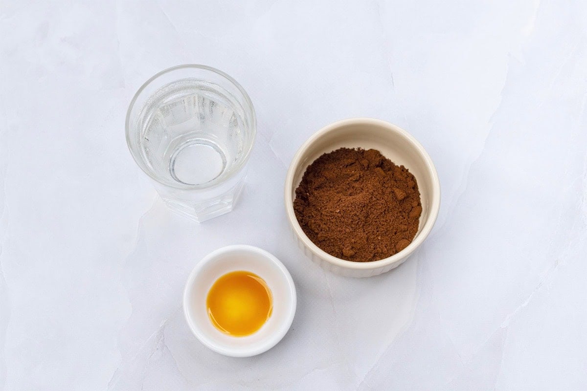 ground coffee, filtered water, and vanilla.