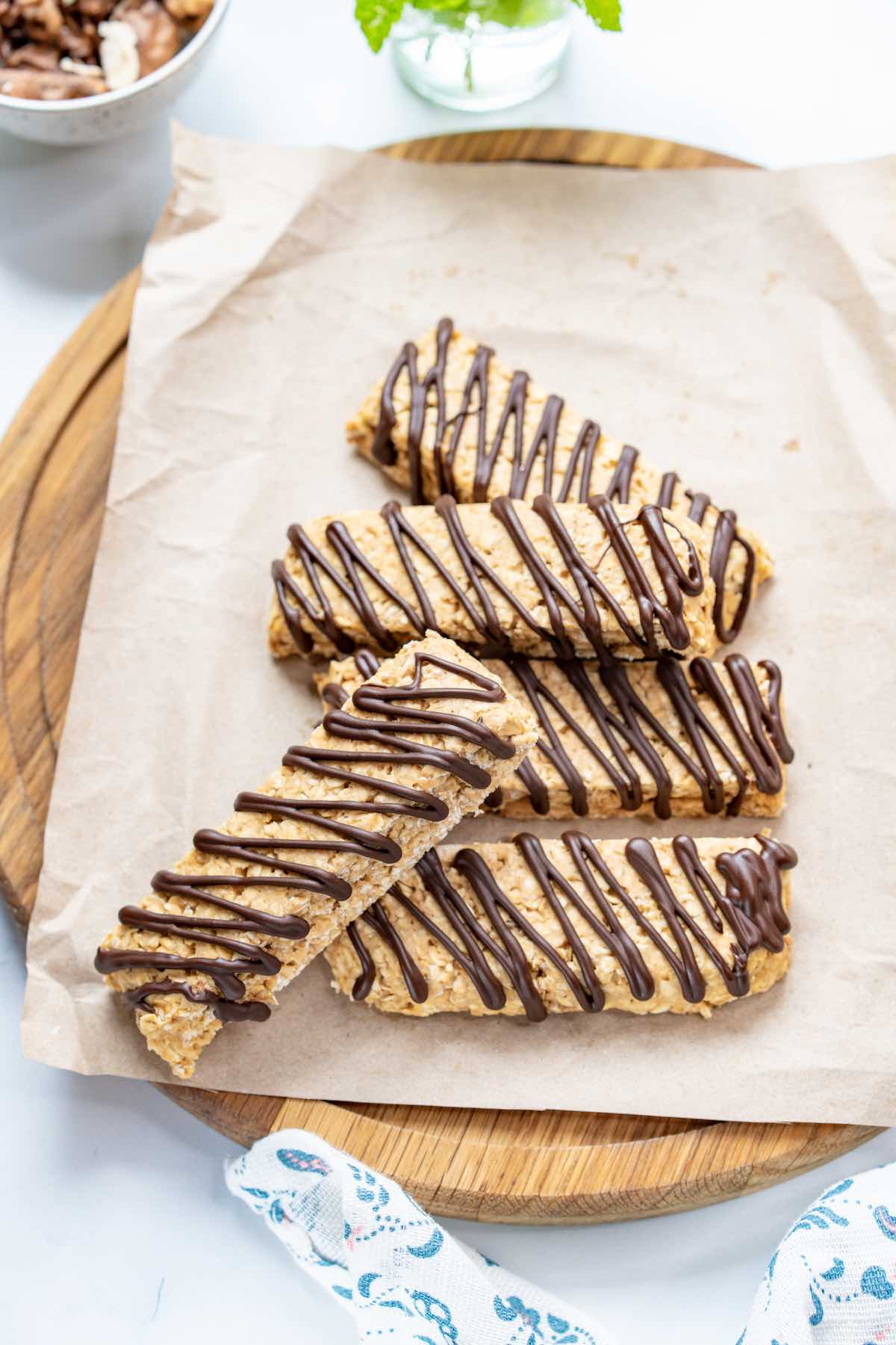 protein oatmeal bars on a serving plate.