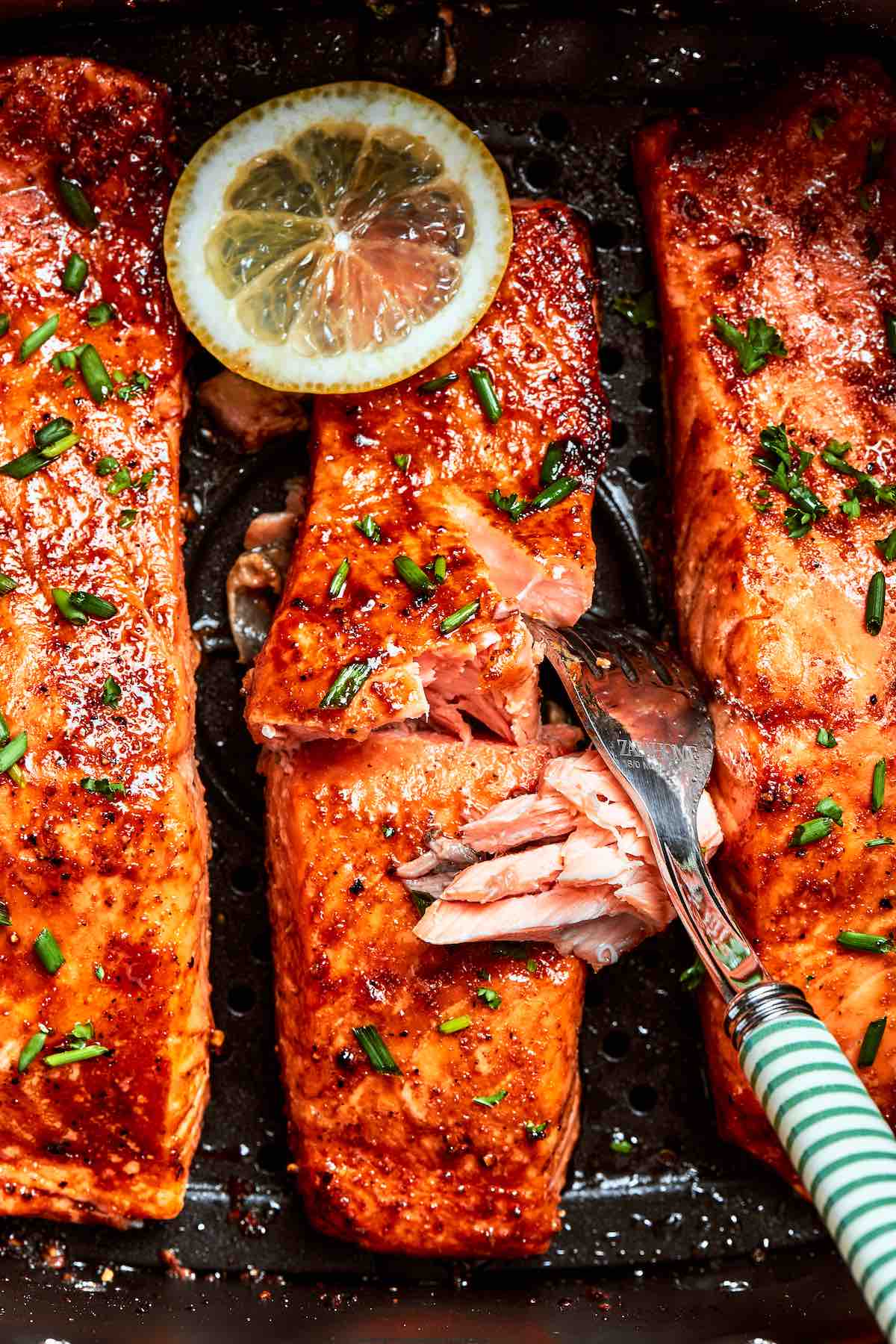 air fryer frozen salmon.