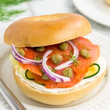 smoked salmon bagel recipe.