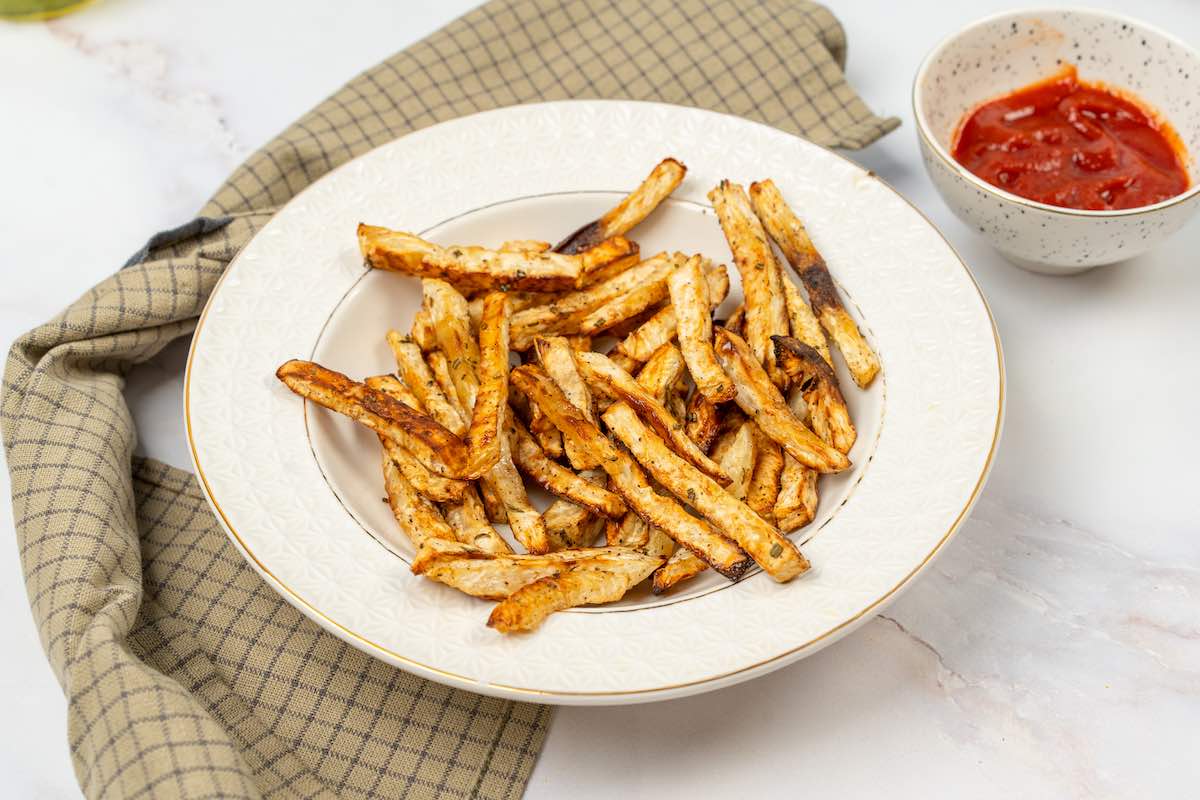 bowl of keto French fries.