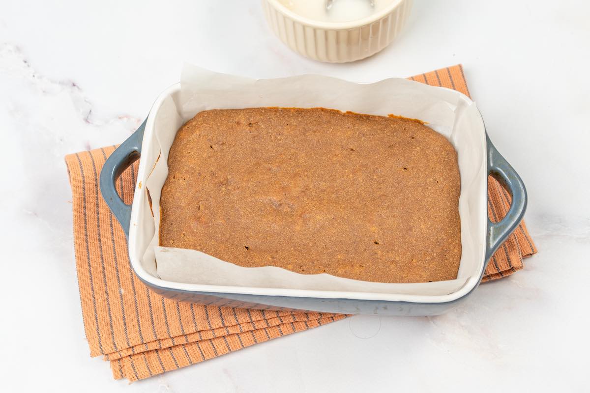 baked pumpkin spice cake.
