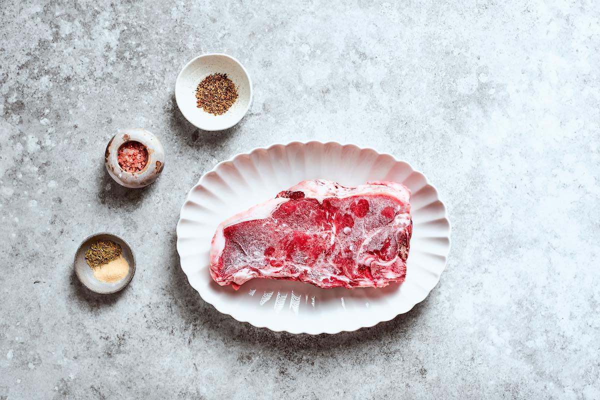 ingredients for air fryer frozen steak.