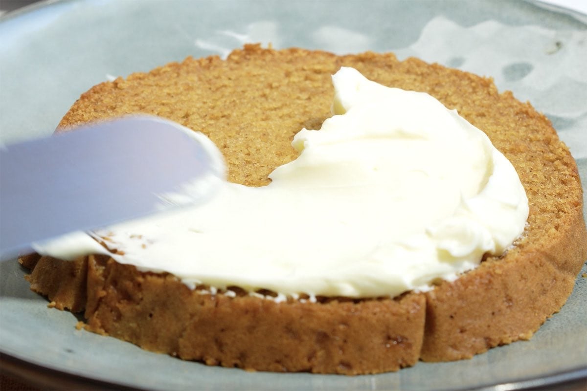frosting healthy apple cake.