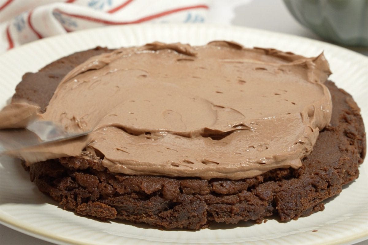 frosting sweet potato cake.