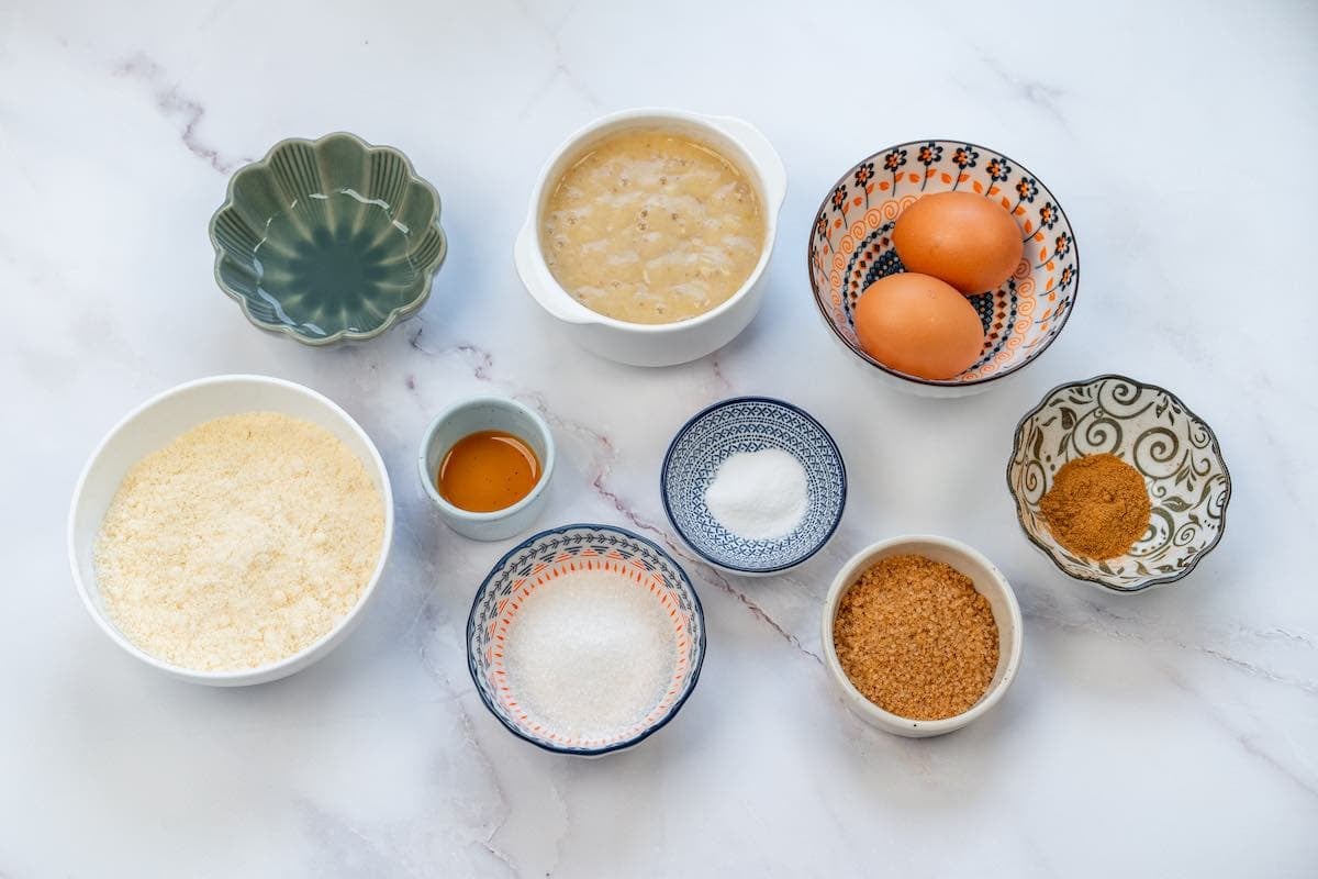 ingredients for cinnamon crunch banana bread.