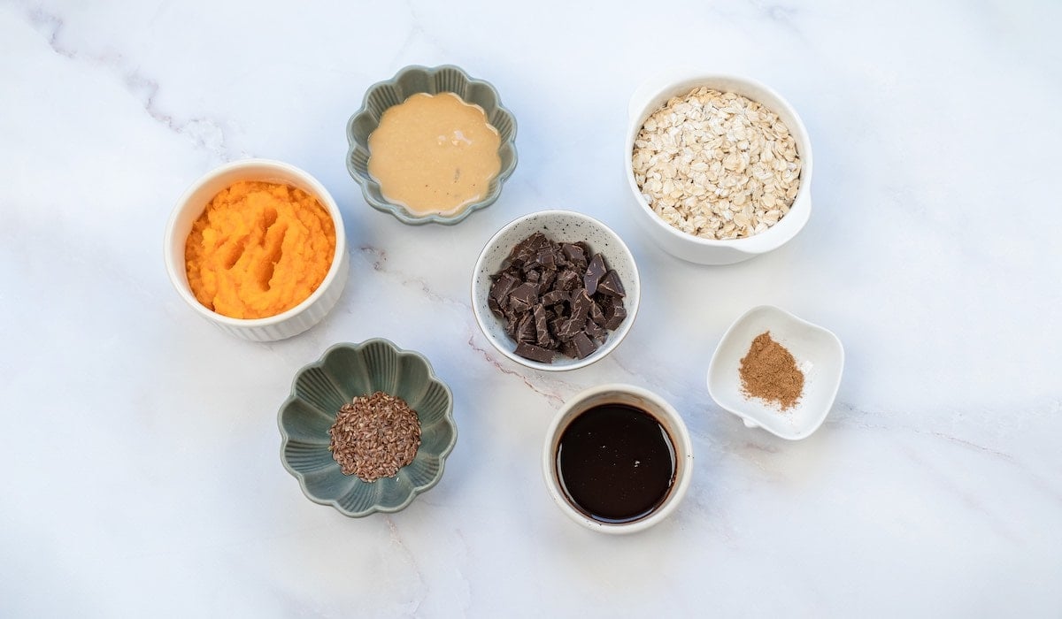 ingredients for pumpkin breakfast cookies.
