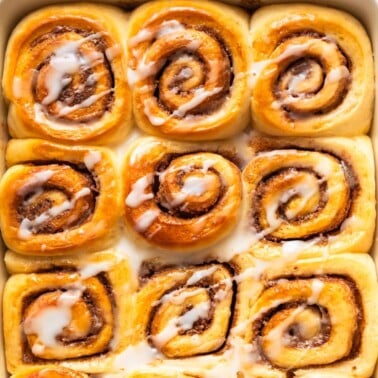 vegan cinnamon rolls recipe.