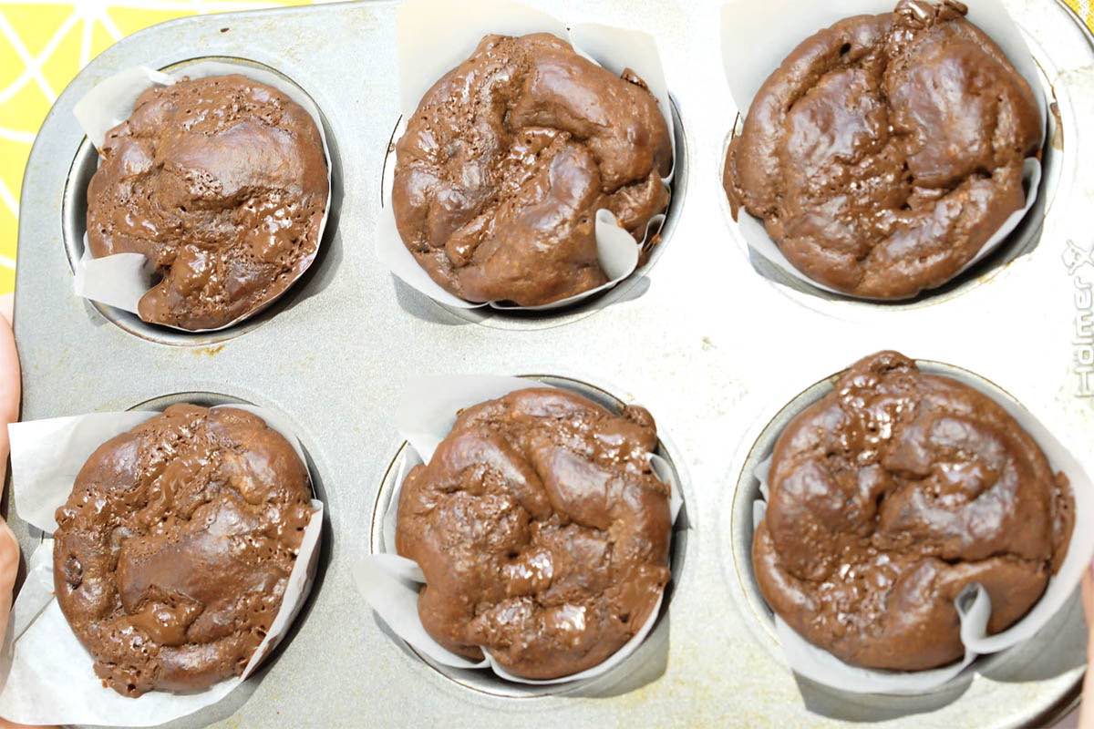 baked flourless muffins.