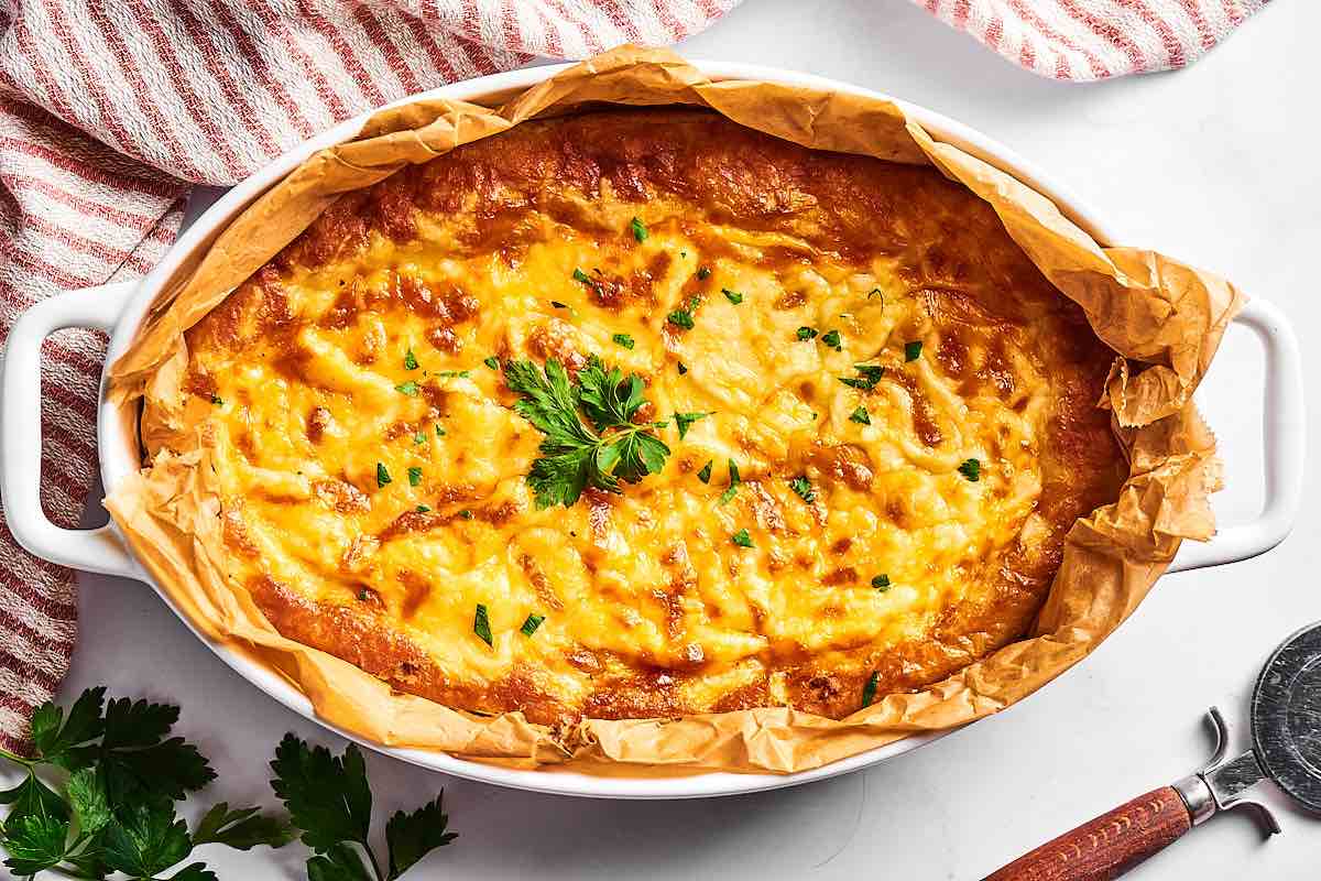 baked keto cheese bread.