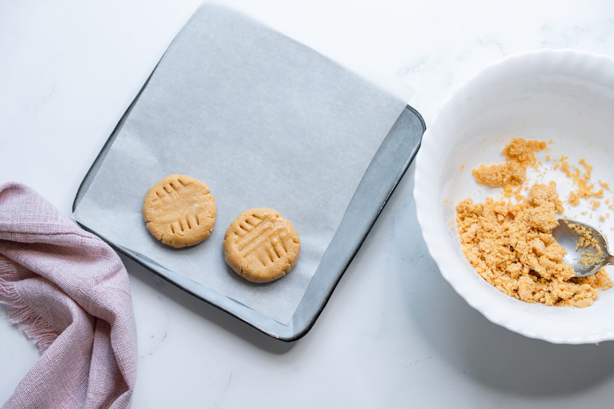 shaped no bake cookies.