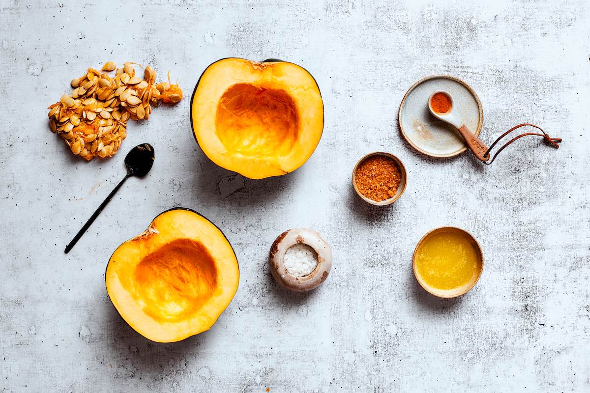 ingredients to make air fryer acorn squash.