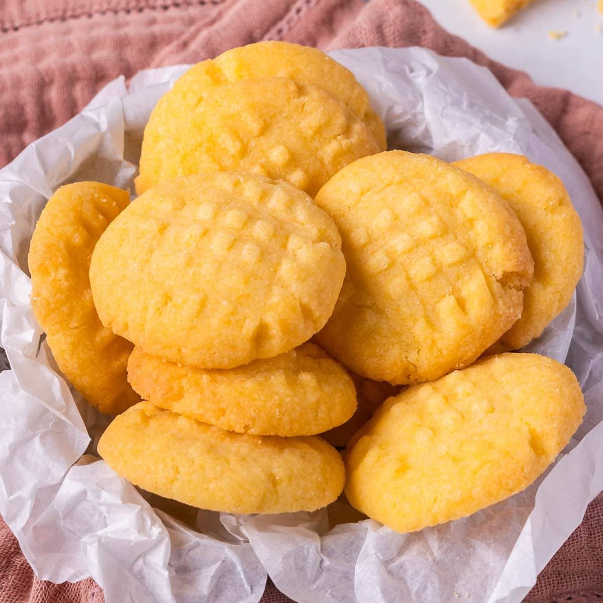4 Ingredient Custard Cookies