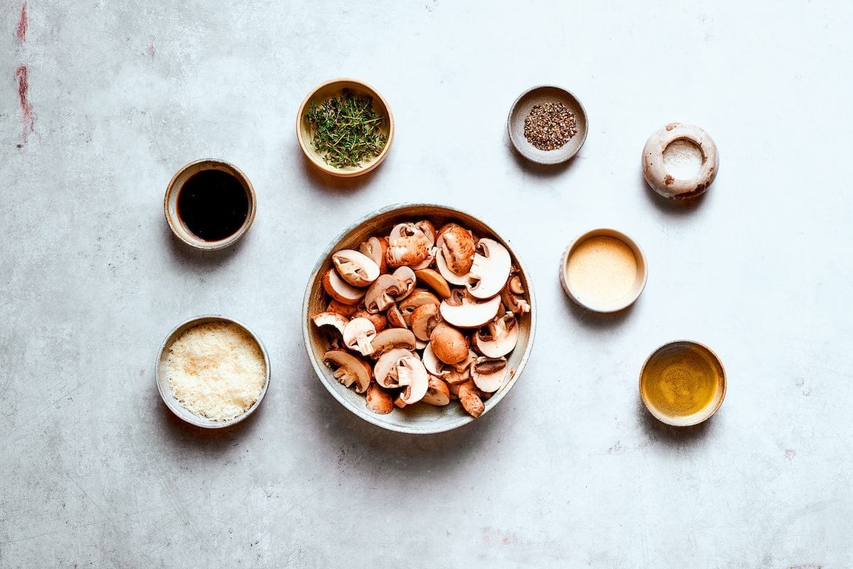 ingredients for air fryer mushrooms.