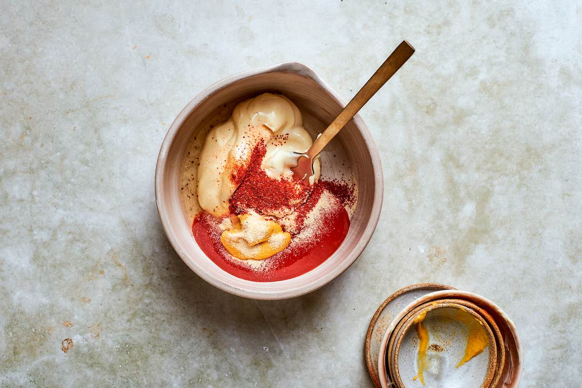 smash burger sauce ingredients in a bowl.